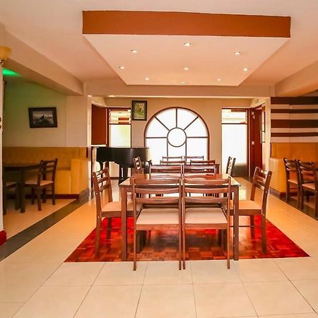 Nairobi Upperhill Hotel Екстер'єр фото