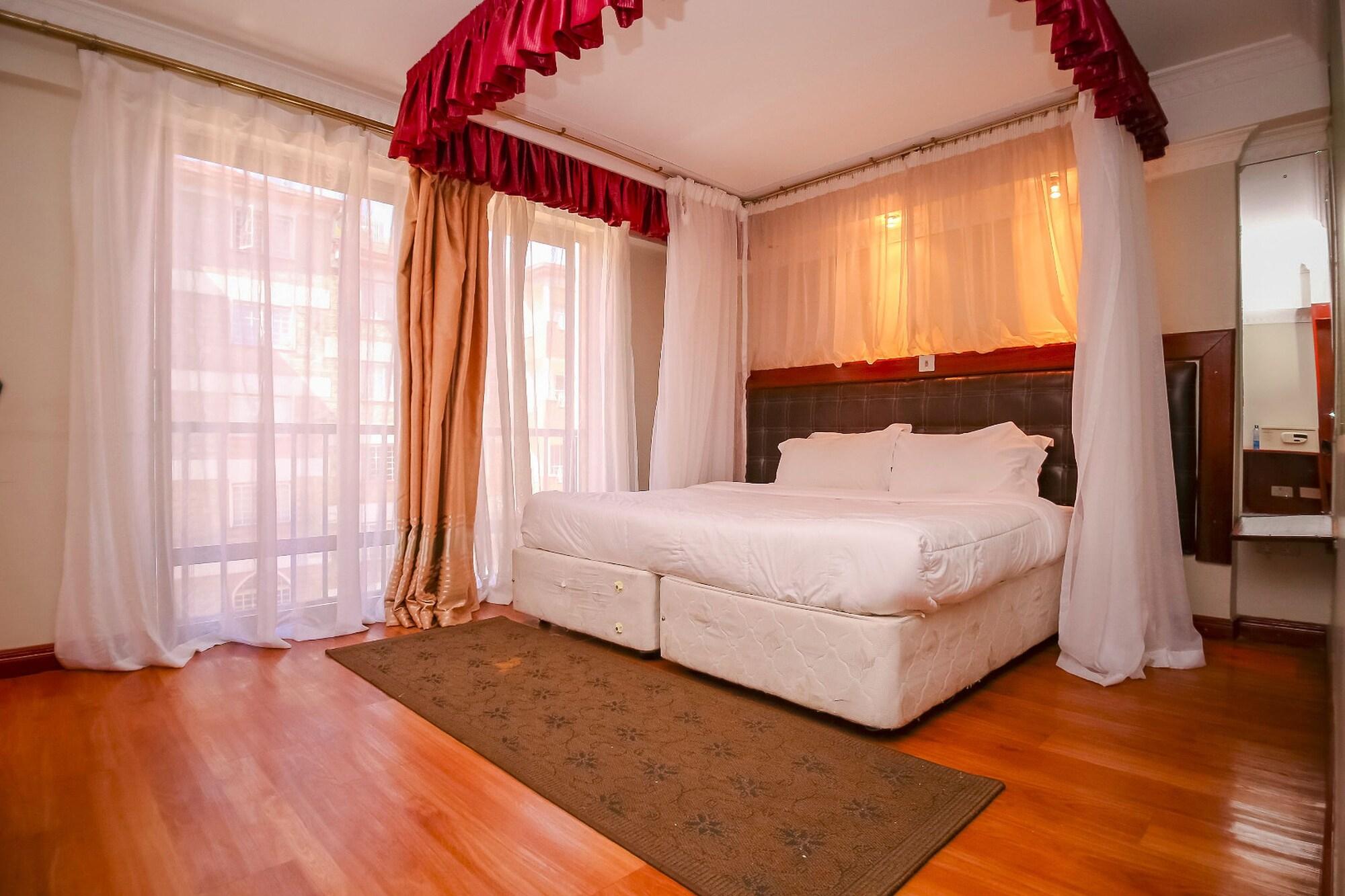 Nairobi Upperhill Hotel Екстер'єр фото