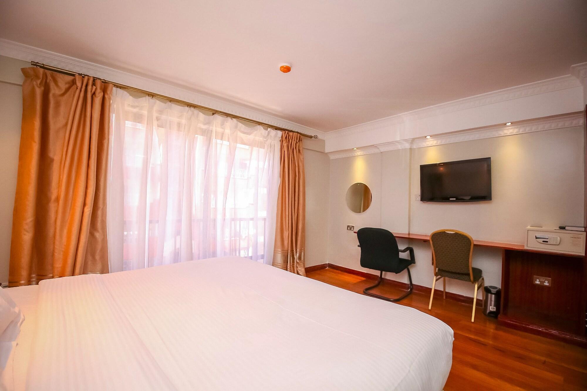 Nairobi Upperhill Hotel Екстер'єр фото